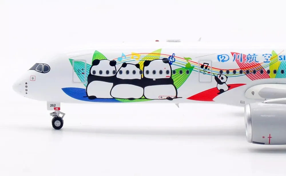 AVIATION 400 A350-941 B-32G2 SICHUAN AIRLINES (DETACHABLE GEAR)
