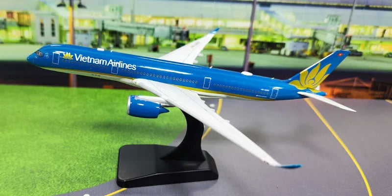 AVIATION 400 A350-941 VIETNAM AIRLINES DETACHABLE GEAR REG: VN-A899