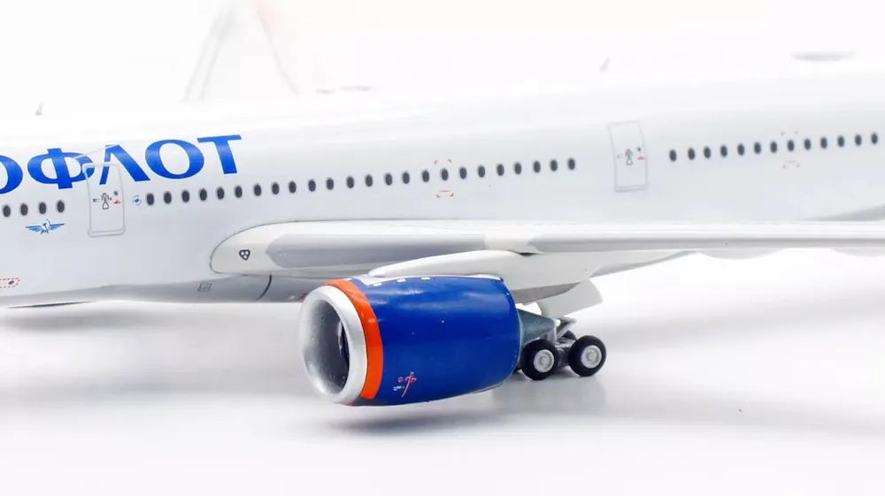 AVIATION 400 A350-941 AEROFLOT RUSSIAN AIRLINES (DETACHABLE GEAR) REG: RA-73154