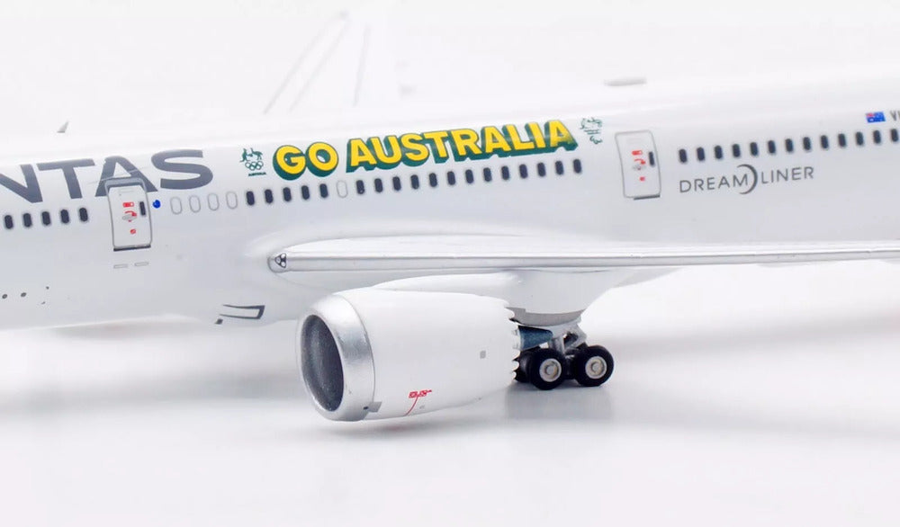 AVIATION 400 B787-9 DREAMLINER QANTAS "GO AUSTRALIA" (DETACHABLE GEAR) REG: VH-ZNH
