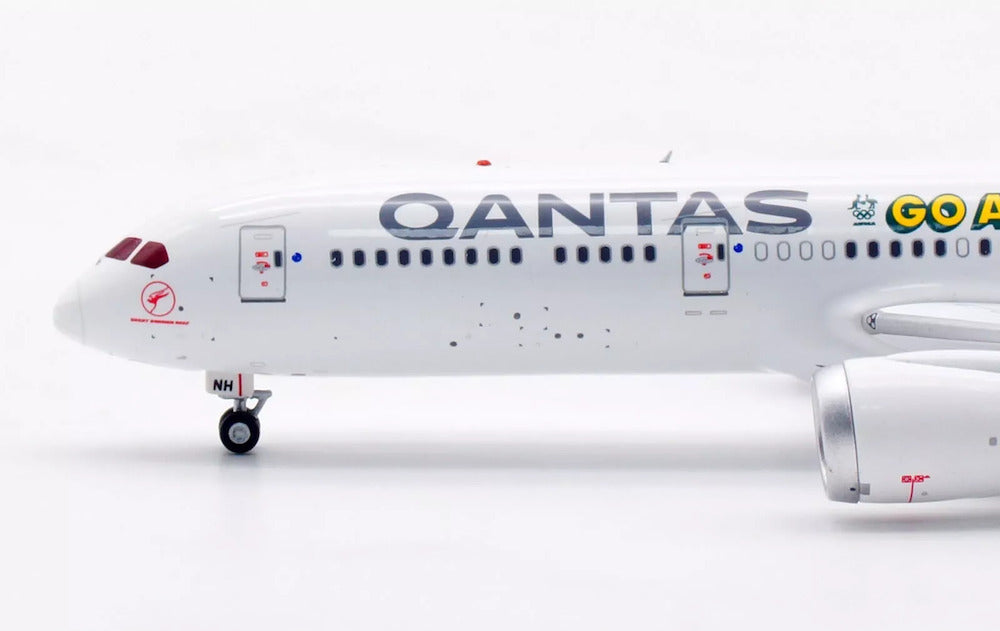 AVIATION 400 B787-9 DREAMLINER QANTAS "GO AUSTRALIA" (DETACHABLE GEAR) REG: VH-ZNH