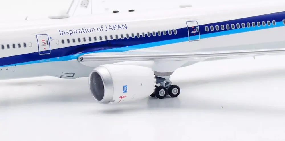 AVIATION 400 B787-10 DREAMLINER ALL NIPPON AIRWAYS REG: JA900A (DETACHABLE GEAR)