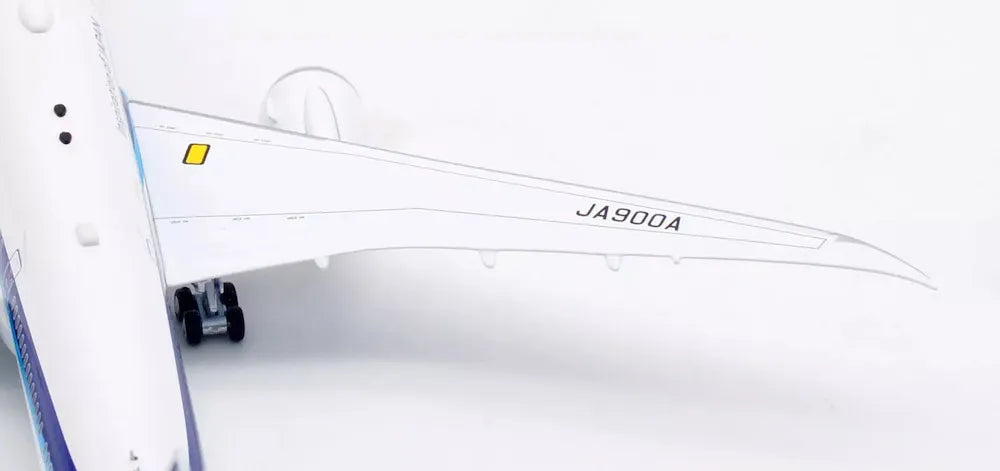 AVIATION 400 B787-10 DREAMLINER ALL NIPPON AIRWAYS REG: JA900A (DETACHABLE GEAR)
