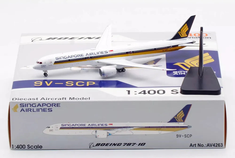 AVIATION 400 B787-10 DREAMLINER SINGAPORE AIRLINES REG: 9V-SCP (DETACHABLE GEAR)