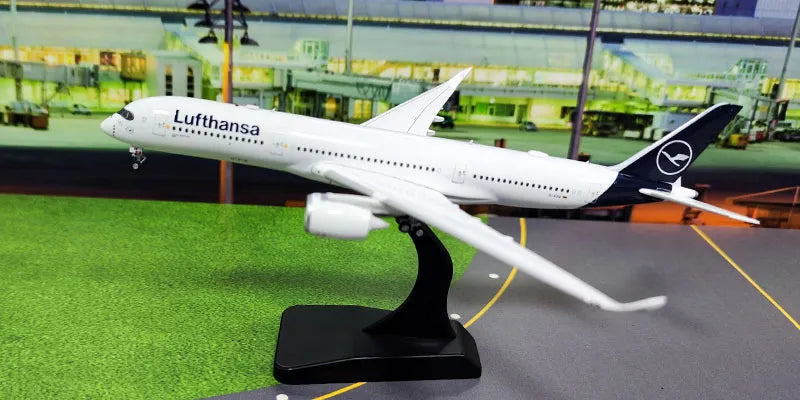 AVIATION 400 A350-941 LUFTHANSA (DETACHABLE GEAR) REG: D-AIXO