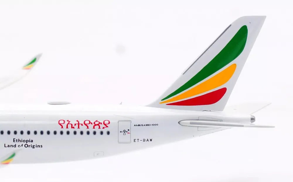 AVIATION 400 A350-1041 ETHIOPIAN AIRLINES (DETACHABLE GEAR) REG: ET-BAW
