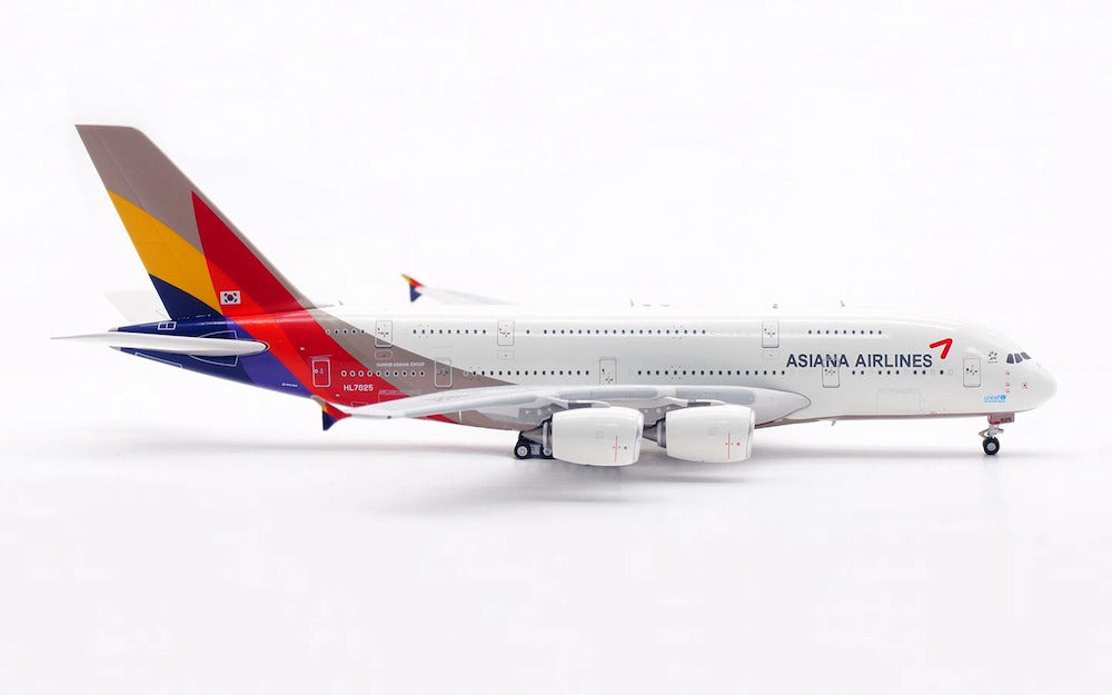 AVIATION 400 A380-841 ASIANA AIRLINES (DETACHABLE GEAR) REG: HL7625