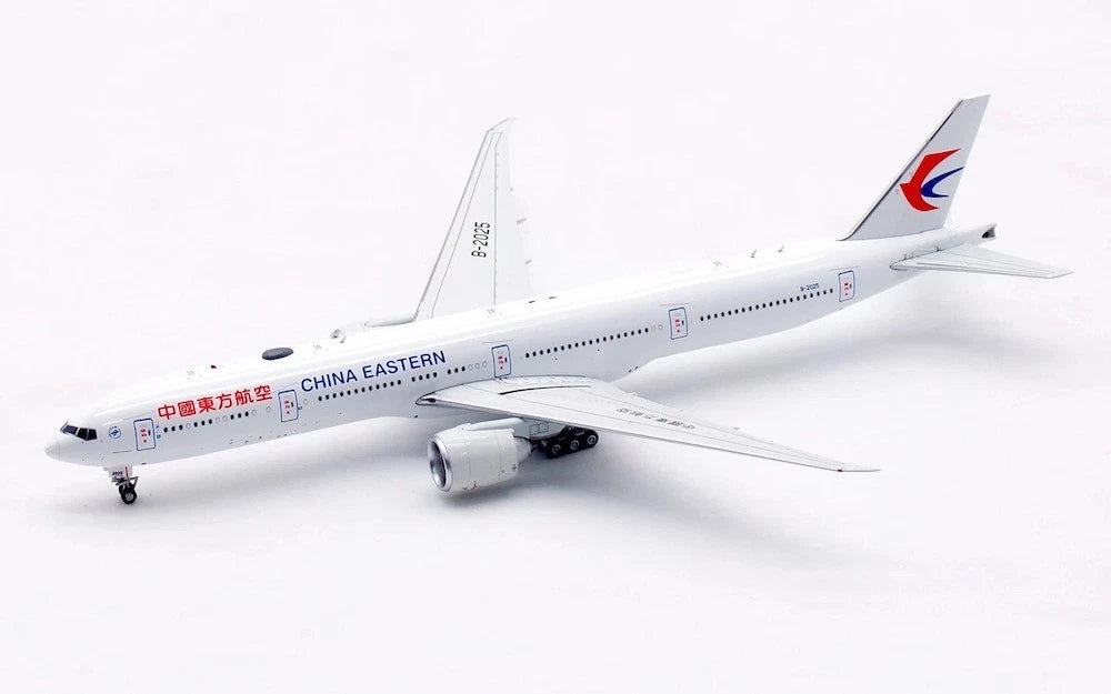 AVIATION 400 B777-39PER CHINA EASTERN AIRLINES "DETACHABLE GEAR" REG: B-2025