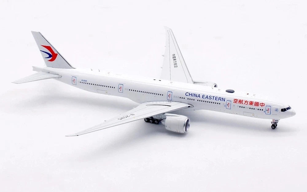 AVIATION 400 B777-39PER CHINA EASTERN AIRLINES "DETACHABLE GEAR" REG: B-2025