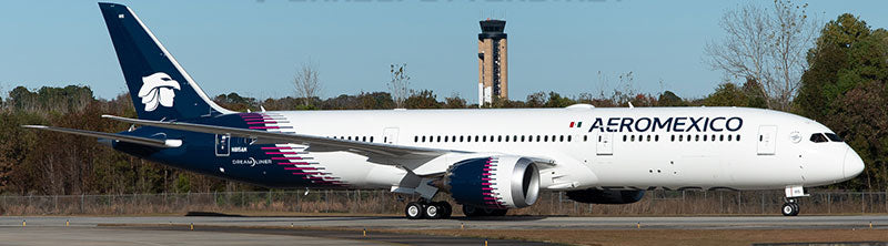 AVIATION 400 B787-9 AEROMEXICO "DETACHABLE GEAR" REG: N815AM
