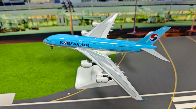 AVIATION 400 A380-861 KOREAN AIR REG: HL7621