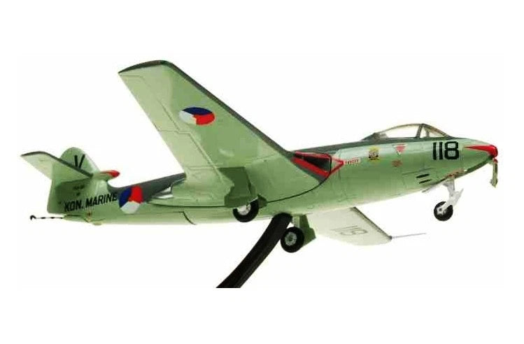 AVIATION72 HAWKER SEA HAWK FGA.6 860