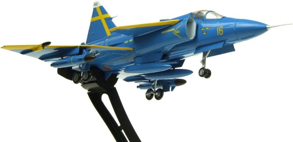 AVIATION72 SAAB VIGGEN JA37D SWEDISH AIR FORCE "BLUE PETER" F16-32