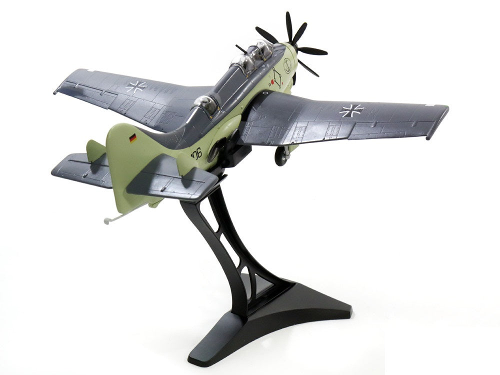 AVIATION72 FAIREY GANNET AS4 GERMAN NAVY UA+106