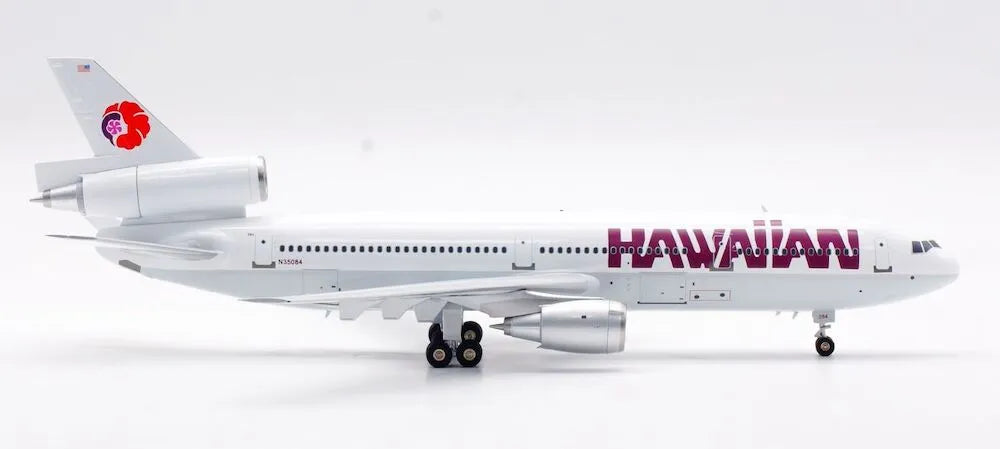 WB MODELS DC-10-30 HAWAIIAN AIR REG: N35084