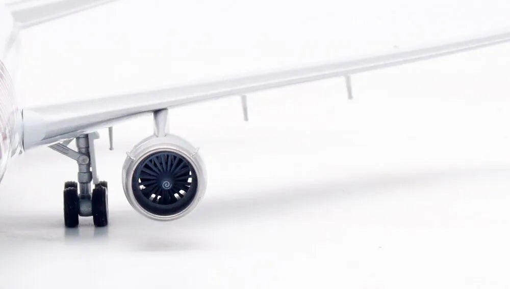 WB MODELS DC-10-30 HAWAIIAN AIR REG: N35084