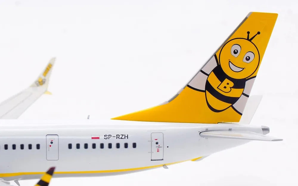 WB MODELS B737-8 MAX 200 BUZZ REG: SP-RZH