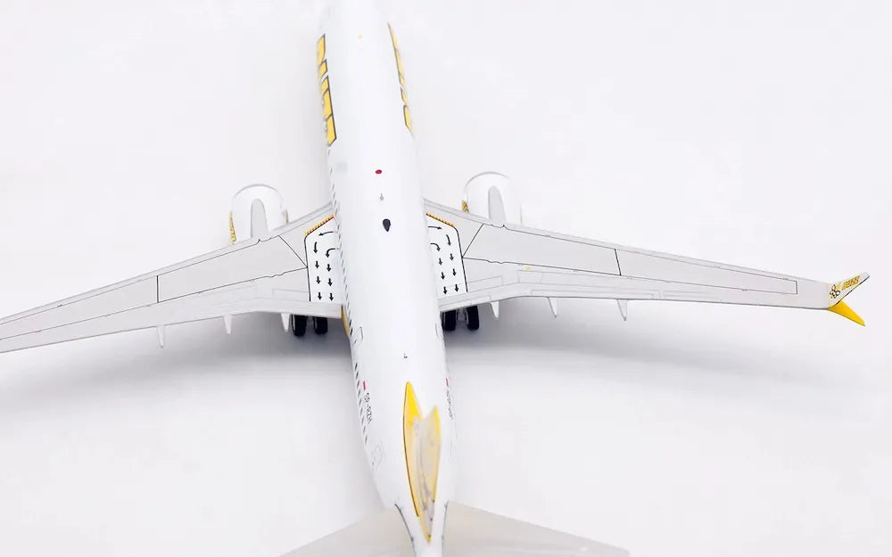 WB MODELS B737-8 MAX 200 BUZZ REG: SP-RZH