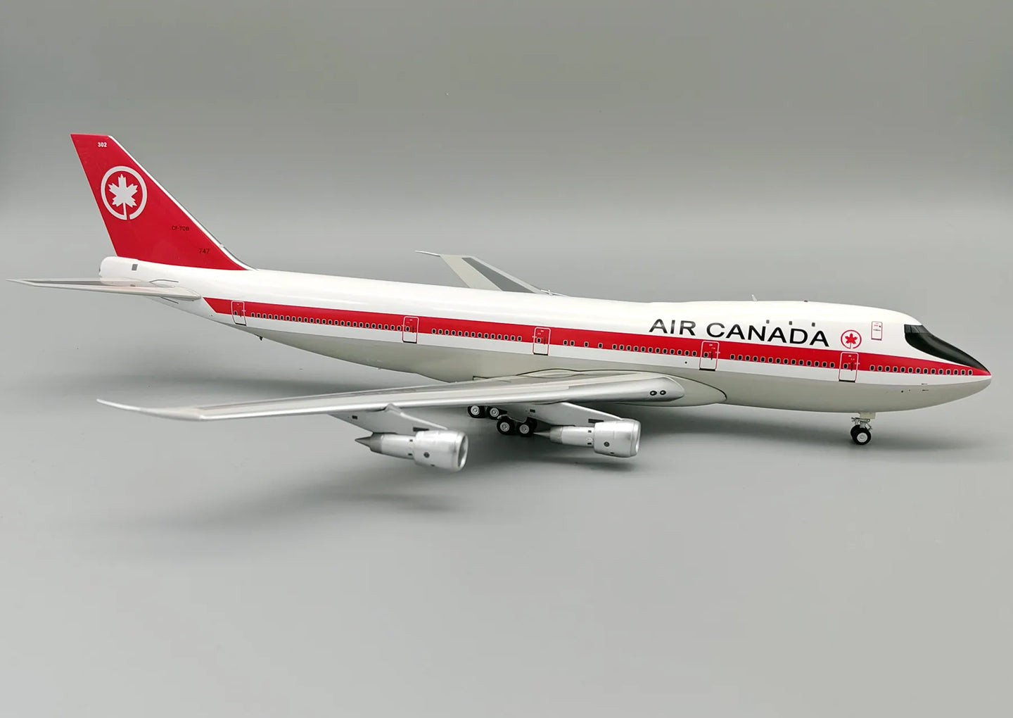 WB MODELS B747-133 AIR CANADA REG: CF-TOB