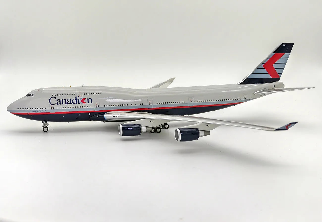 WB MODELS B747-475 CANADIAN AIRLINES REG: C-GMWW