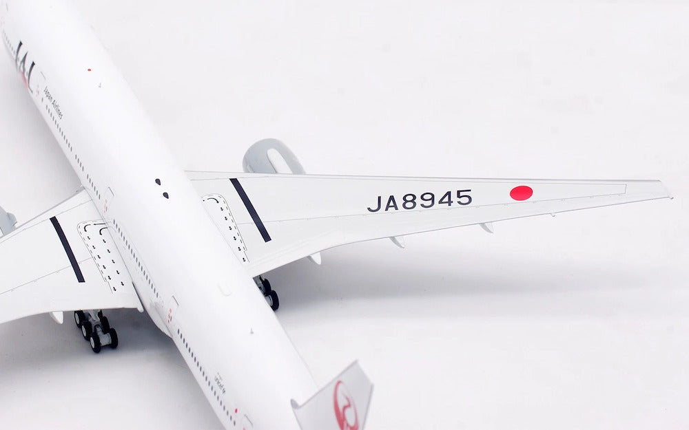 WB MODELS B777-346 JAL JA8945 REG: DENEB