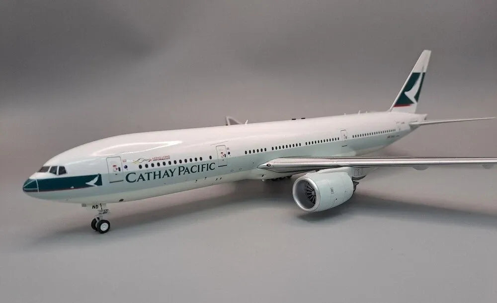 WB MODELS B777-267 CATHAY PACIFIC AIRWAYS REG: B-HND LTD 45PCS