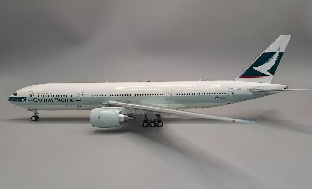 WB MODELS B777-267 CATHAY PACIFIC AIRWAYS REG: B-HND LTD 45PCS