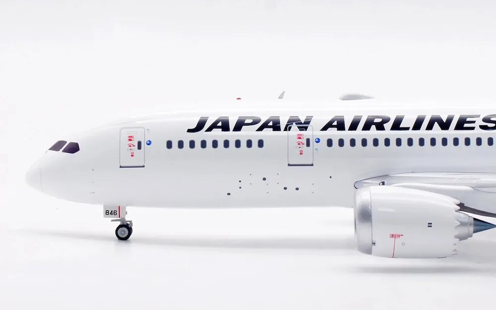 WB MODELS B787-8 DREAMLINER JAPAN AIR LINES (JAL) REG: JA846J
