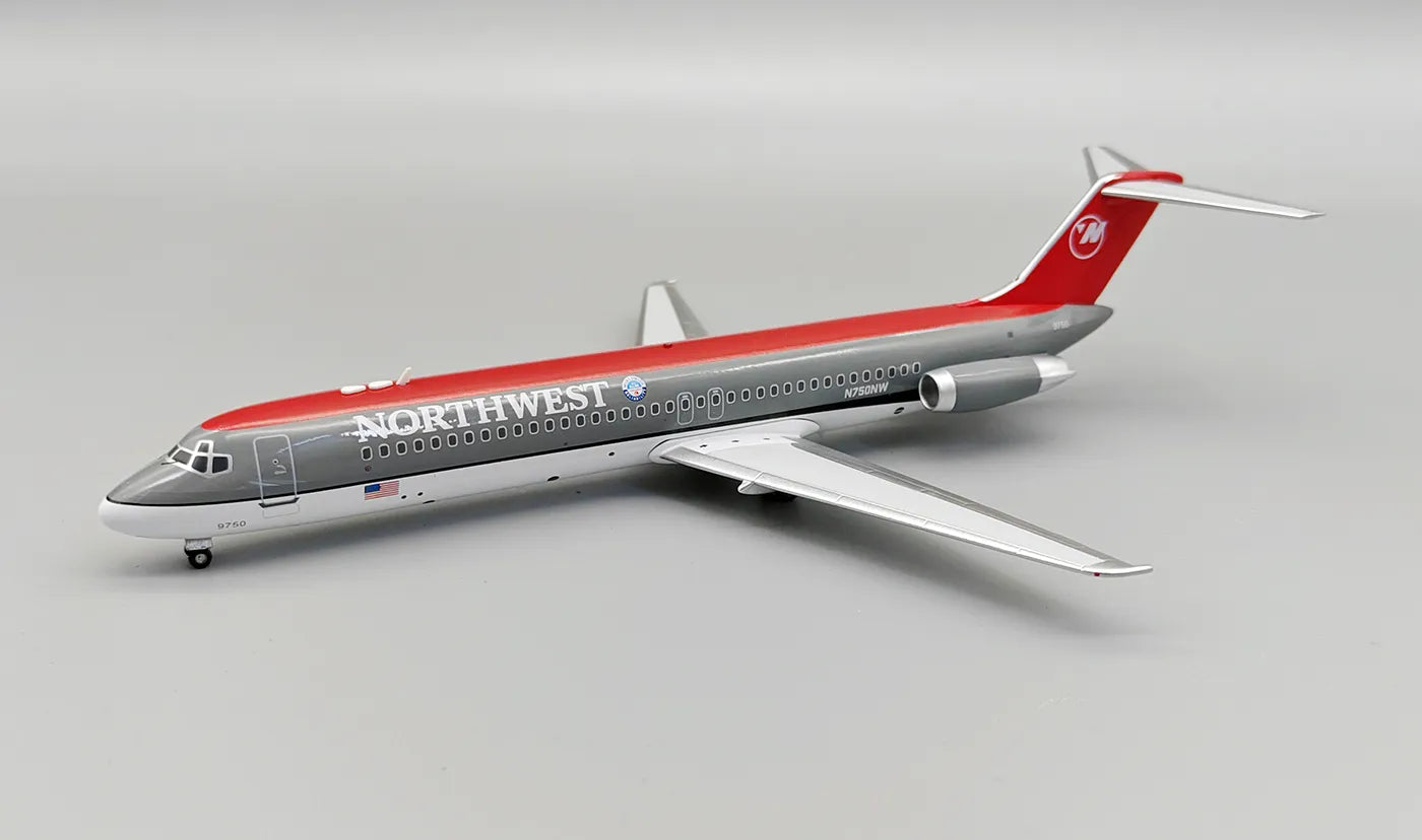 WB MODELS DC-9-41 NORTHWEST AIRLINES REG: N750NW