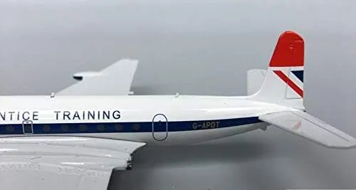 INFLIGHT 200 BRITISH AIRWAYS TRAINING DH-106 COMET 4 REG: G-APDT