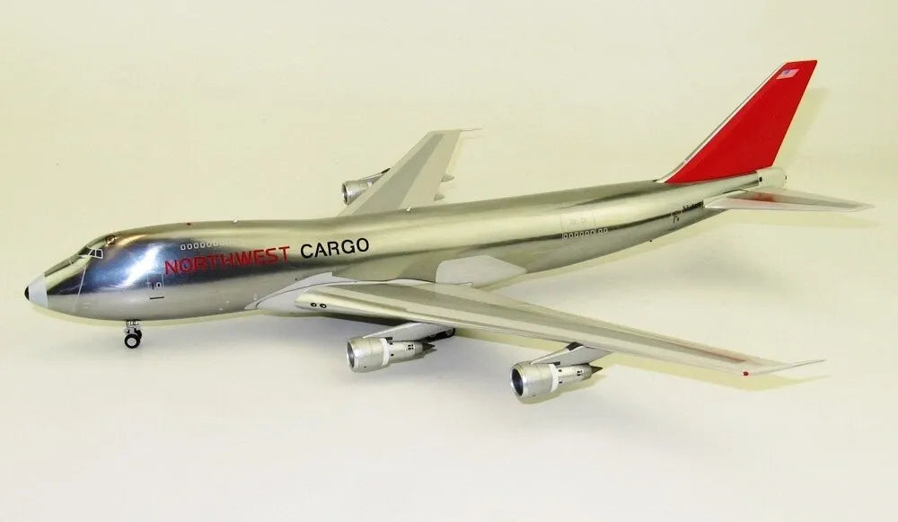 WB MODELS B747-200 NORTHWEST AIRLINES CARGO REG: N618US