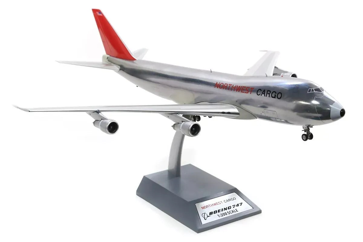 WB MODELS B747-200 NORTHWEST AIRLINES CARGO REG: N618US
