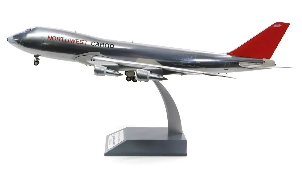 WB MODELS B747-200 NORTHWEST AIRLINES CARGO REG: N618US