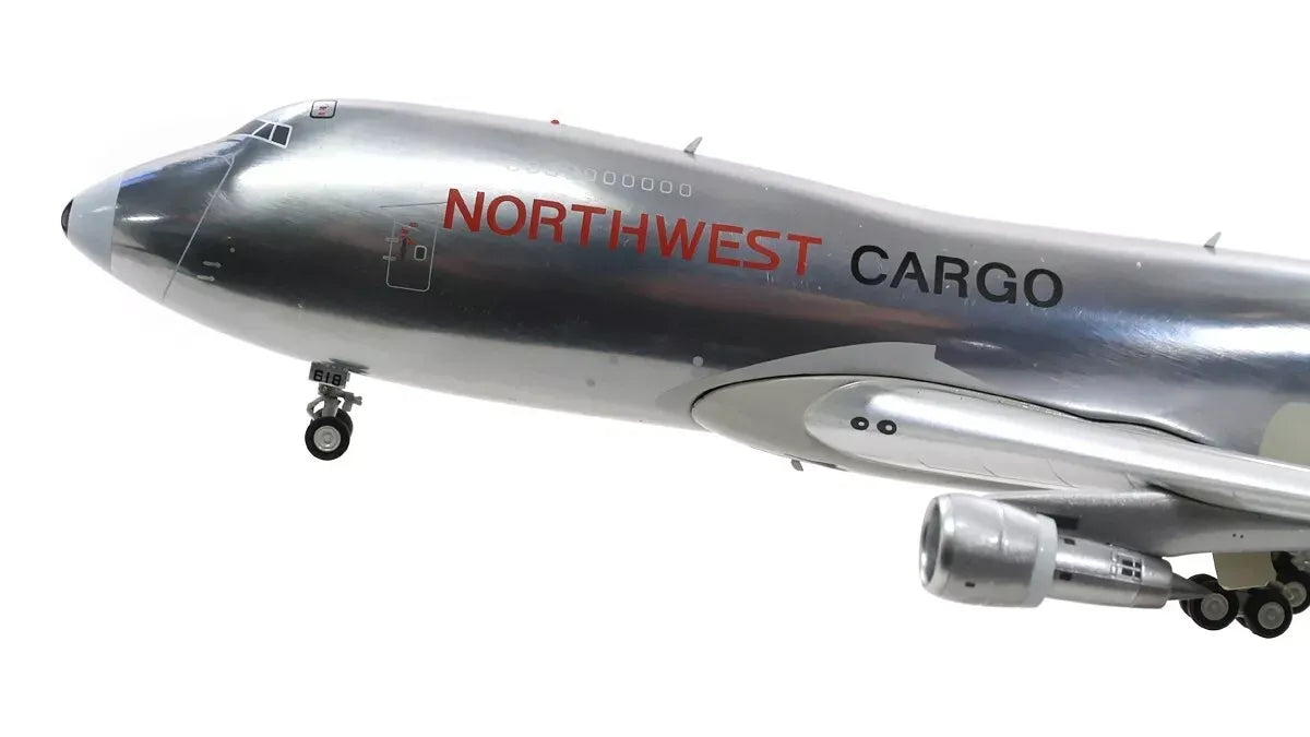 WB MODELS B747-200 NORTHWEST AIRLINES CARGO REG: N618US