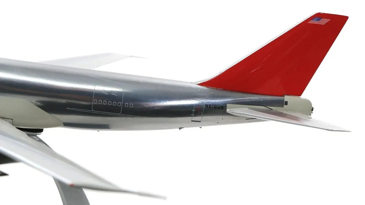 WB MODELS B747-200 NORTHWEST AIRLINES CARGO REG: N618US