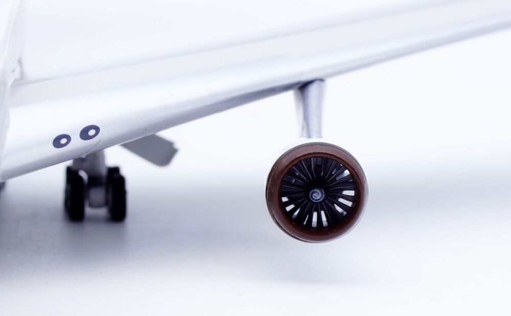 WB MODELS B747-257B SWISSAIR REG: HB-IGB