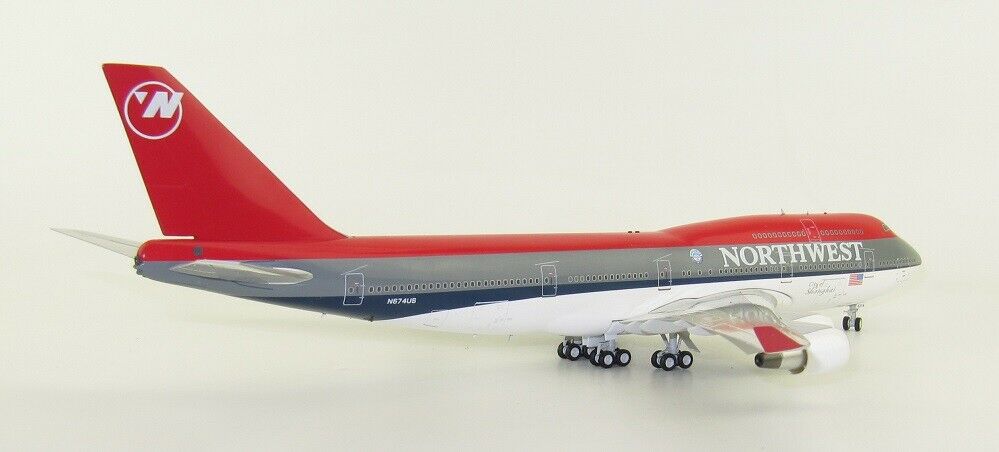 INFLIGHT B747-400 NORTHWEST AIRLINES REG: N674US CITY OF SHANGHAI