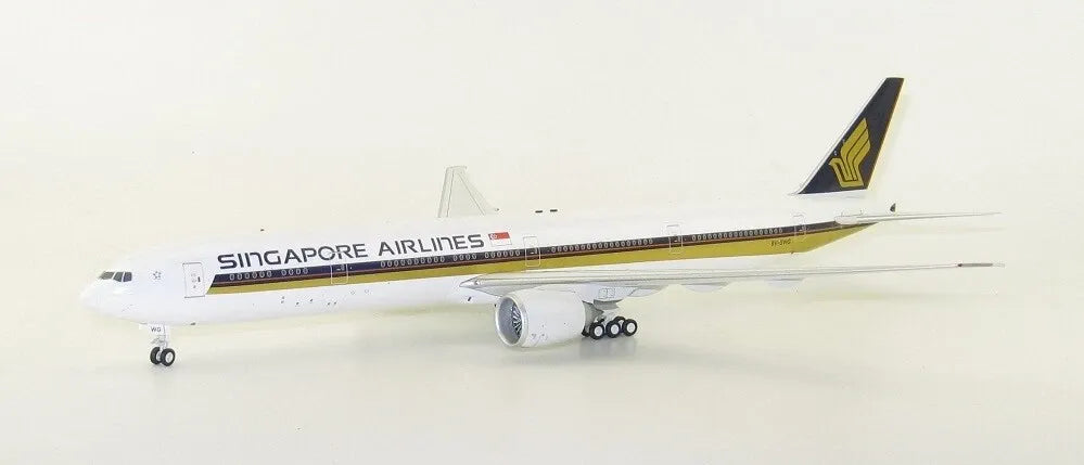 WB MODELS B777-312/ER SINGAPORE AIRLINES REG: 9V-SWG