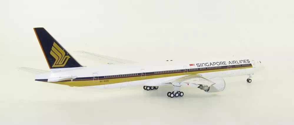 WB MODELS B777-312/ER SINGAPORE AIRLINES REG: 9V-SWG