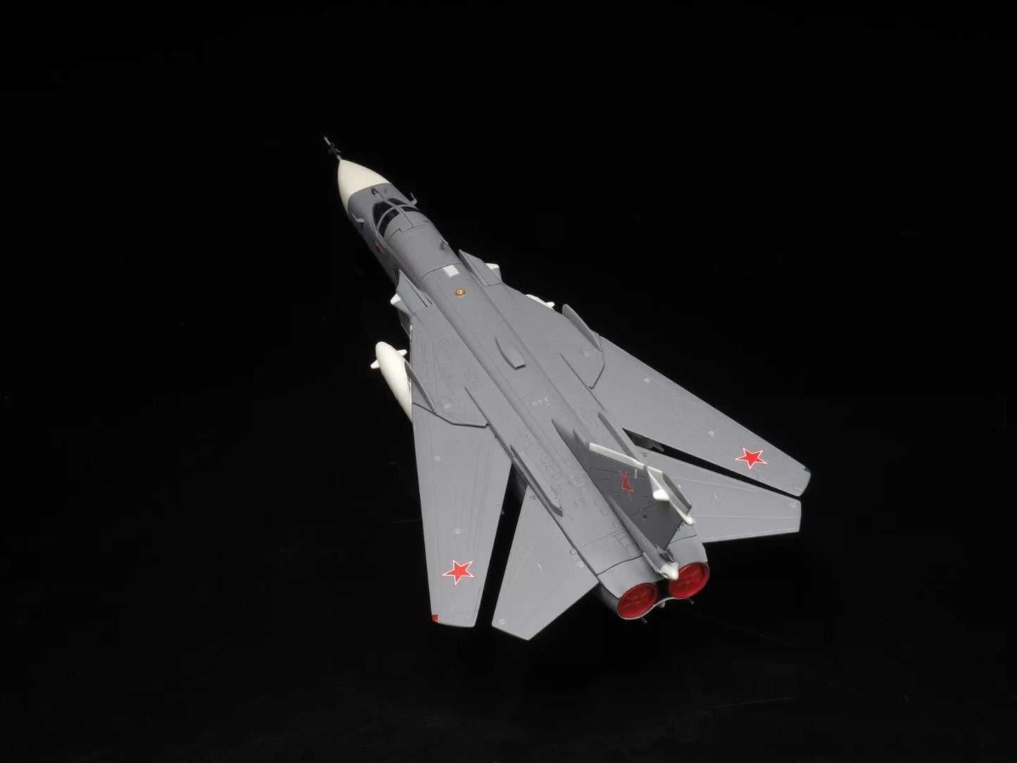 CALIBRE WINGS SU-24MR RUSSIAN AIRFORCE 41 RED