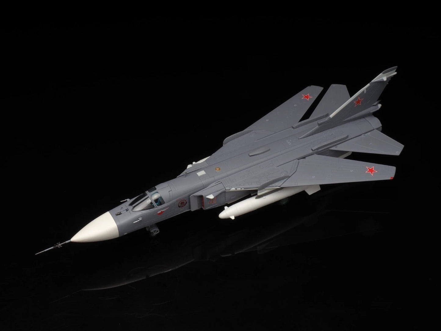 CALIBRE WINGS SU-24MR RUSSIAN AIRFORCE 41 RED