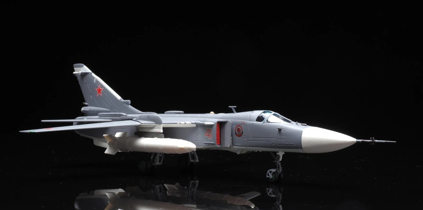 CALIBRE WINGS SU-24MR RUSSIAN AIRFORCE 41 RED