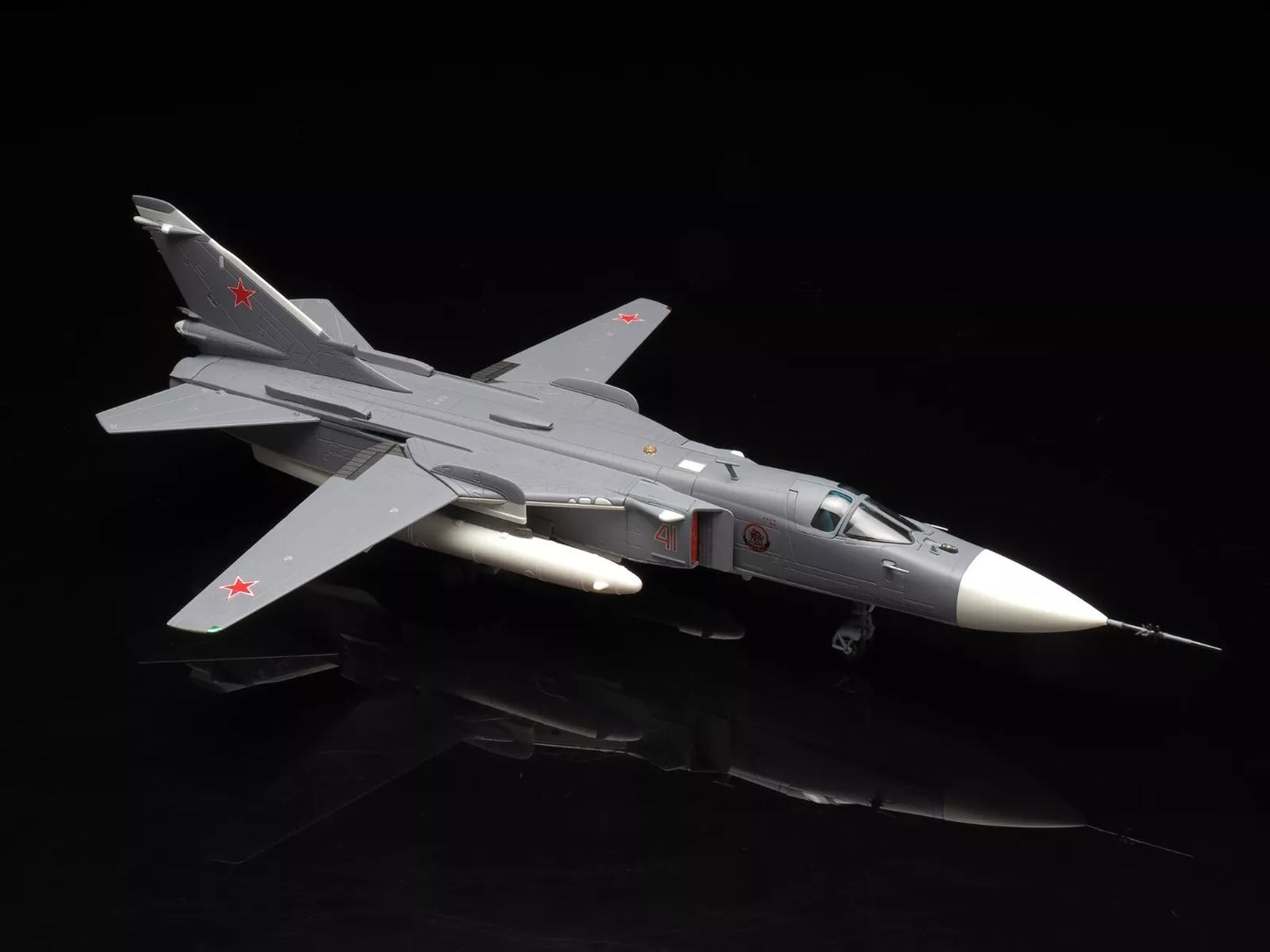 CALIBRE WINGS SU-24MR RUSSIAN AIRFORCE 41 RED