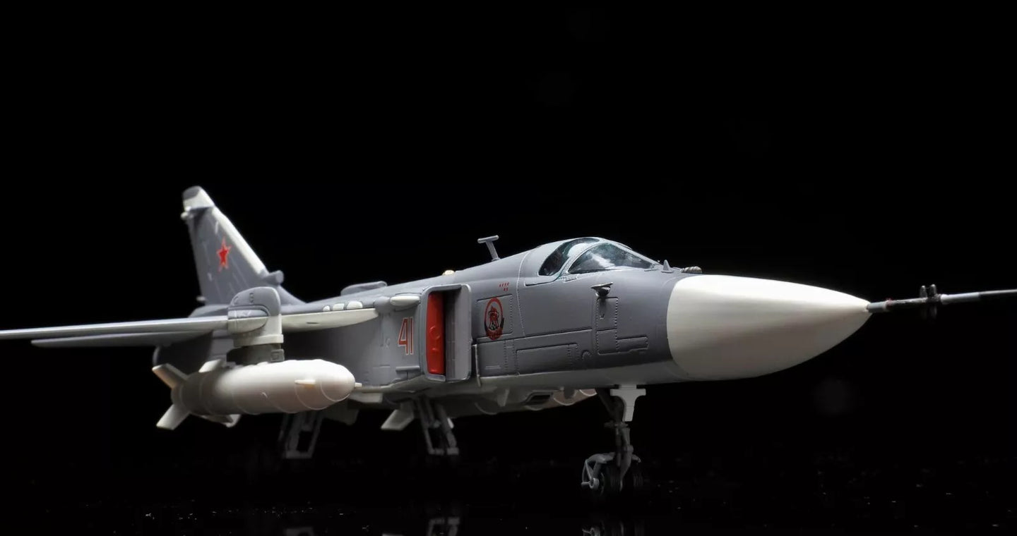 CALIBRE WINGS SU-24MR RUSSIAN AIRFORCE 41 RED
