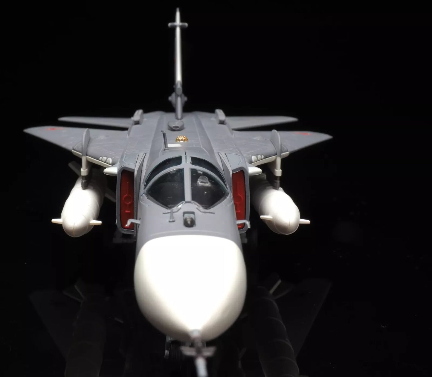 CALIBRE WINGS SU-24MR RUSSIAN AIRFORCE 41 RED