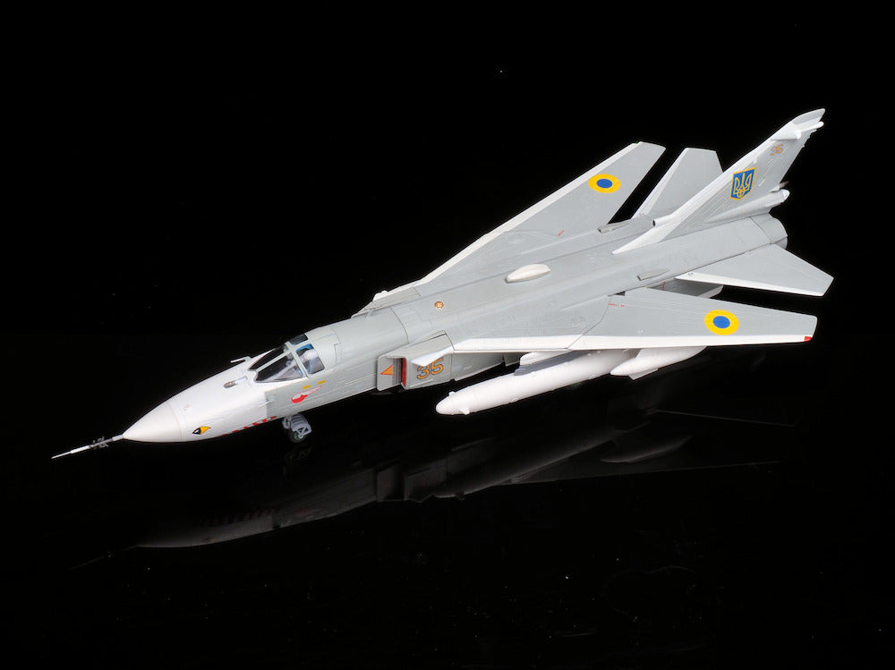 CALIBRE WINGS SU-24MR UKRAINIAN AIRFORCE 35 YELLOW