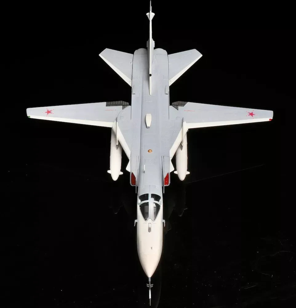 CALIBRE WINGS SU-24MR RUSSIAN NAVY 30 WHITE