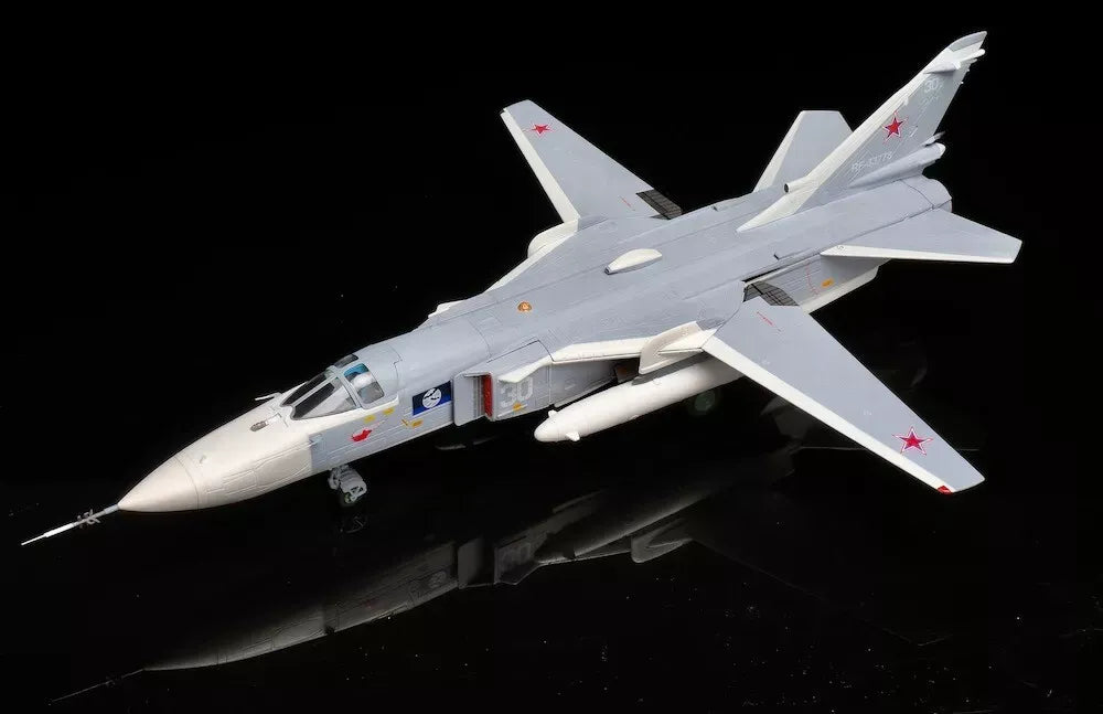 CALIBRE WINGS SU-24MR RUSSIAN NAVY 30 WHITE