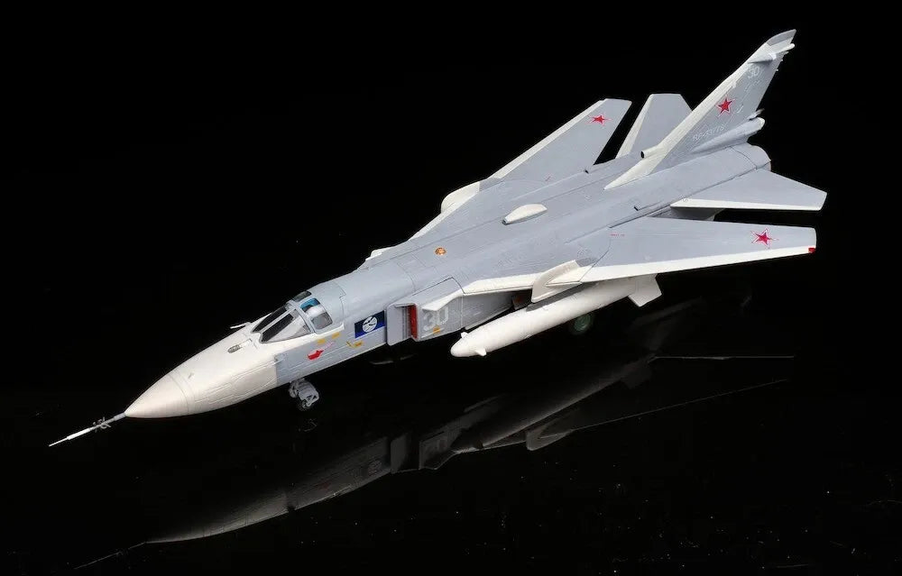 CALIBRE WINGS SU-24MR RUSSIAN NAVY 30 WHITE