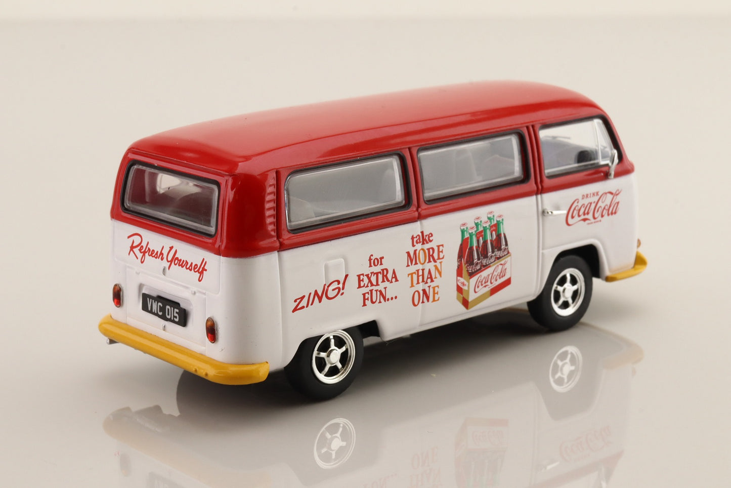 CORGI 1961 T1 VOLKSWAGEN CAMPER VAN COCA COLA ZING